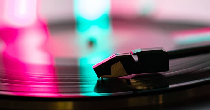 Tema: Besøg i HiFi Klubben